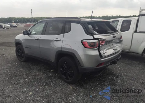 2018 Jeep Compass Altitude 4X4 z USA, uszkodzony, nr VIN 3C4NJDBB0JT393916